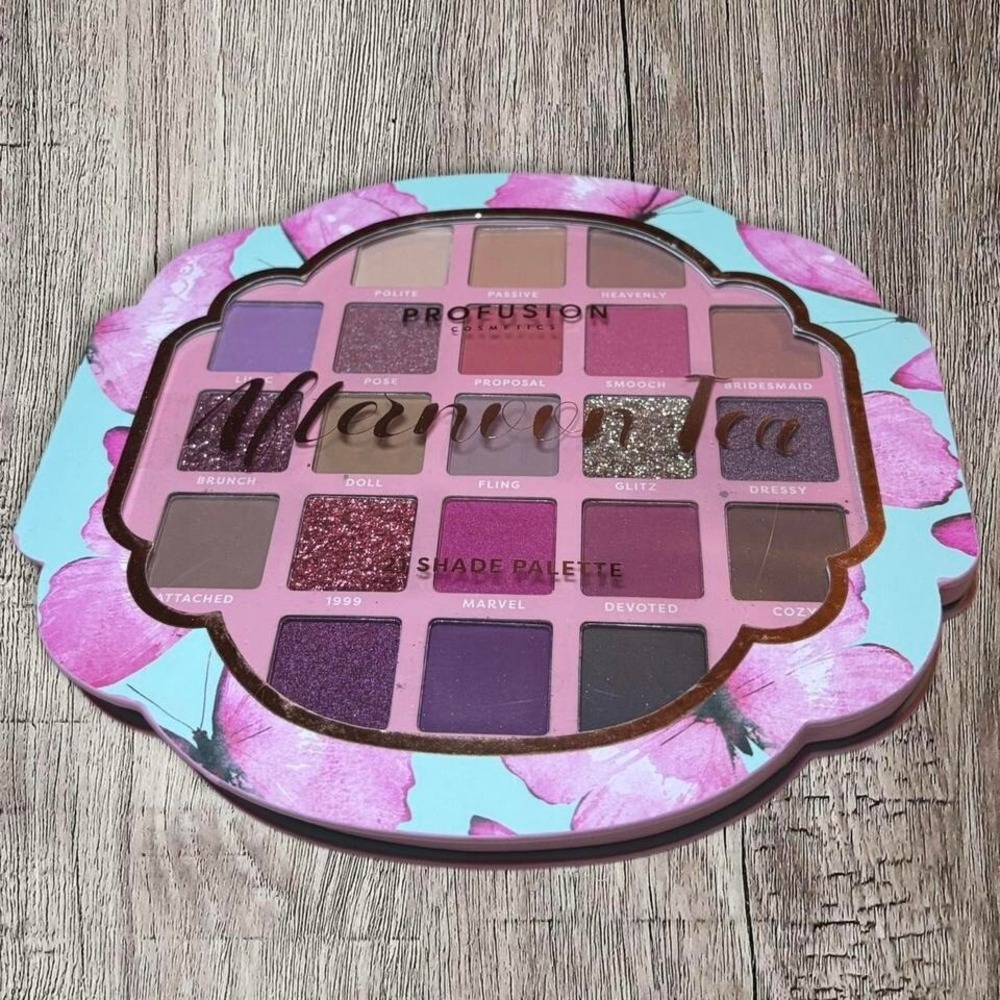 Profusion Butterfly Palette - 18 shades of pink and purple eyeshadow